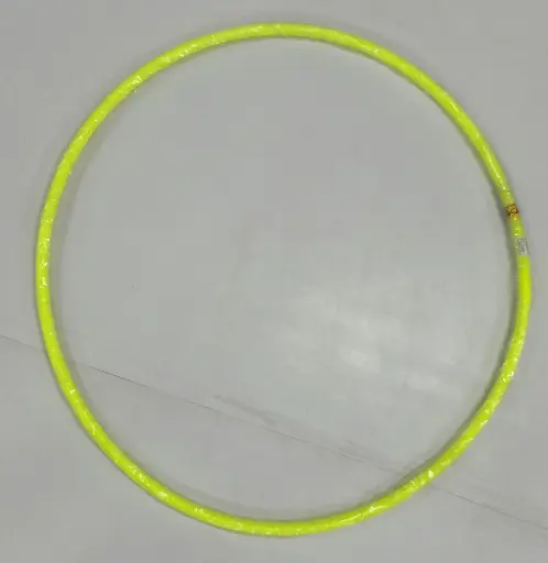 Kit Saws Hula Hoops